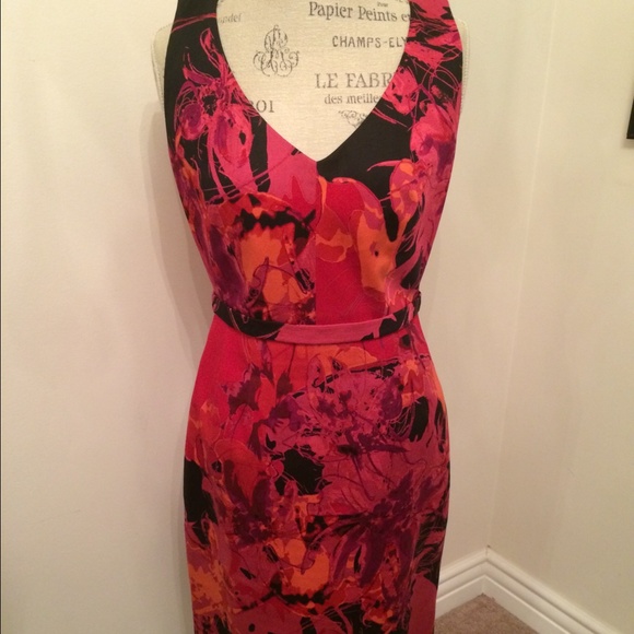 🚫sold in a bundle🚫Vibrant Tahari Dress!