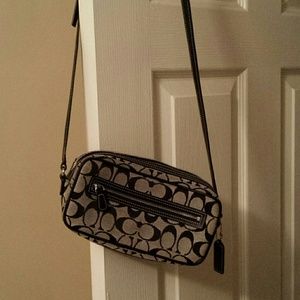 Authentic Coach shoulder bag