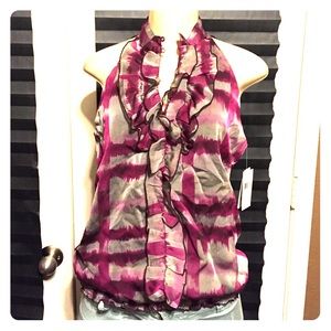 Multicolor sleeveless top by I.N. San Francisco.