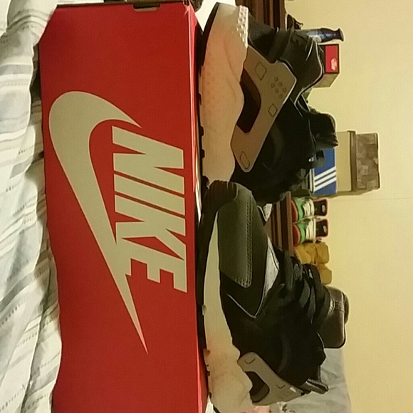 Nike Huarache Run (GS) (RESERVED)