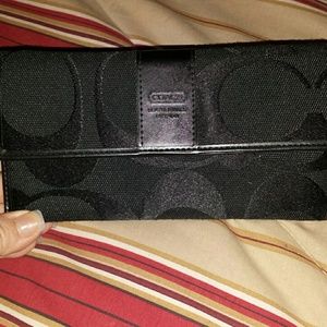Couch wallet