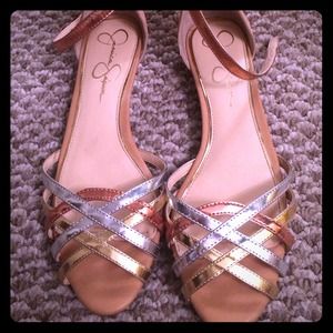Tricolor metallic peep toe sandal