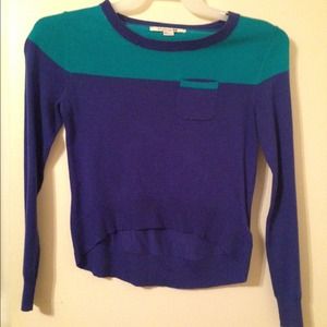 Forever 21 belly long sleeve shirt