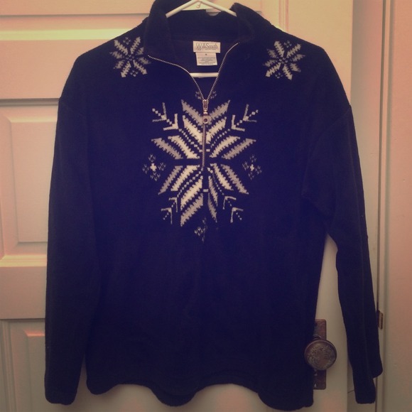🎀 BOGO Snowflake fleece sweater