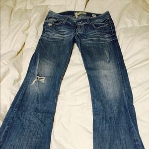 BKE Stella size 28 regular.