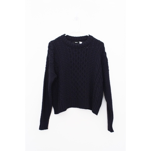 Urban Outfitters Chunky Sweater NWOT