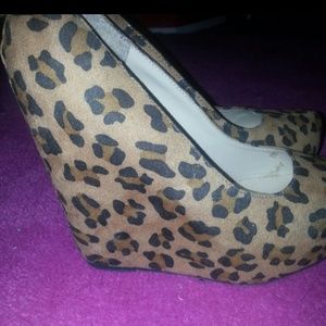 Cheetah print.wedges