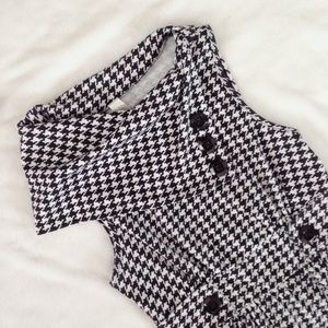 ModCloth Dresses - Houndstooth Coach Tour Dress ModCloth Dresses - Houndstooth Coach Tour Dress