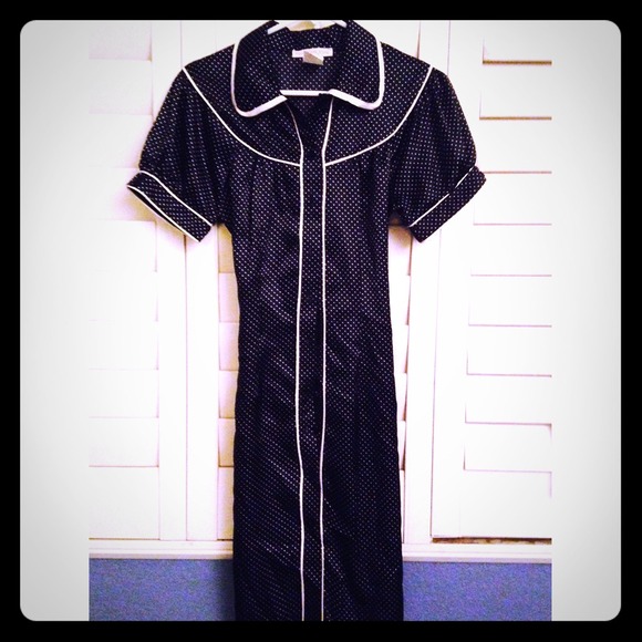 Pinup black and white polka dot dress. Small.