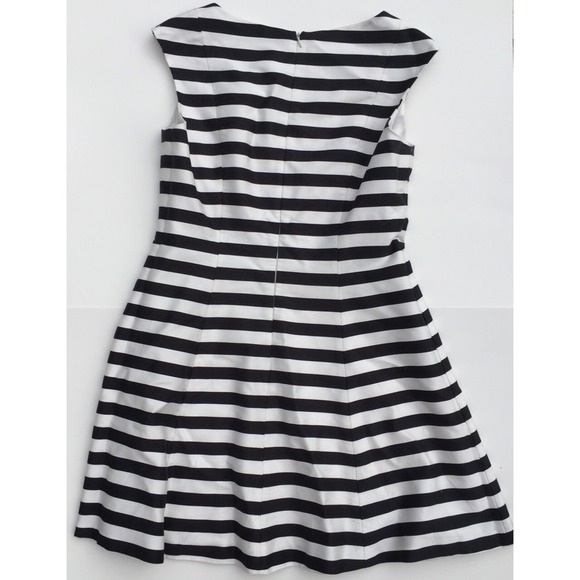 Zara white navy blue striped dress - Picture 2 of 2