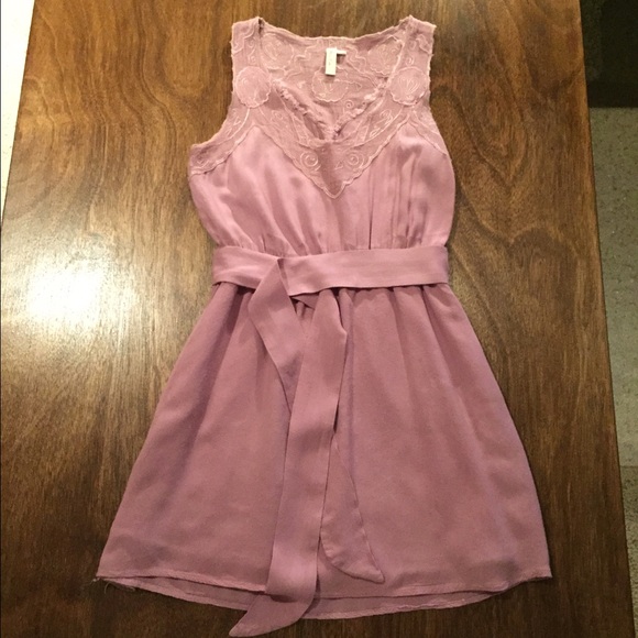 Adorable dress with wrap belt & lace detail