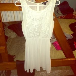 White forever 21 dress size medium