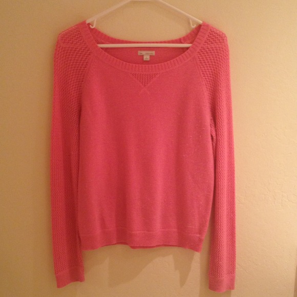 Sweater - Picture 1 of 2