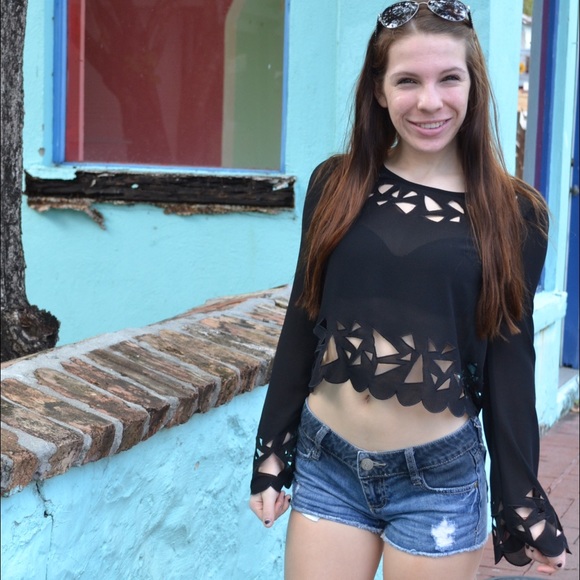 Black crop top