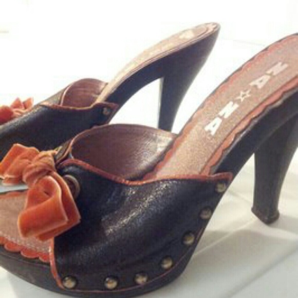 Coral and brown heels