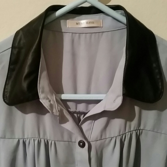 Top - Picture 3 of 4