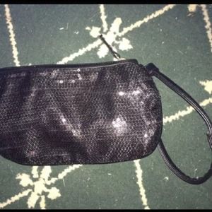 Black sequent wristlet