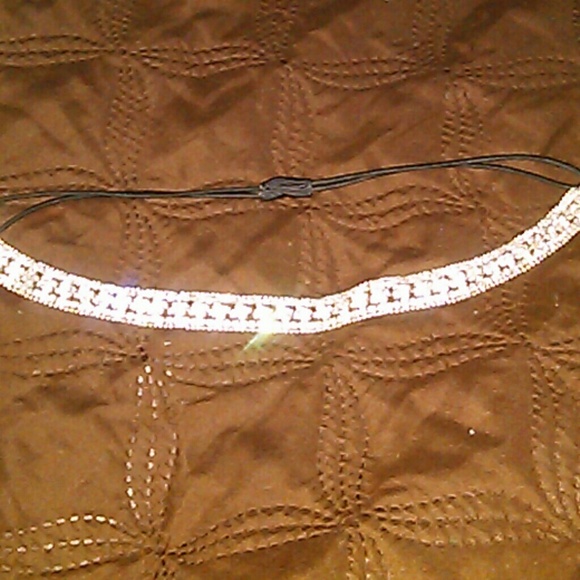 Head band - Picture 1 of 1