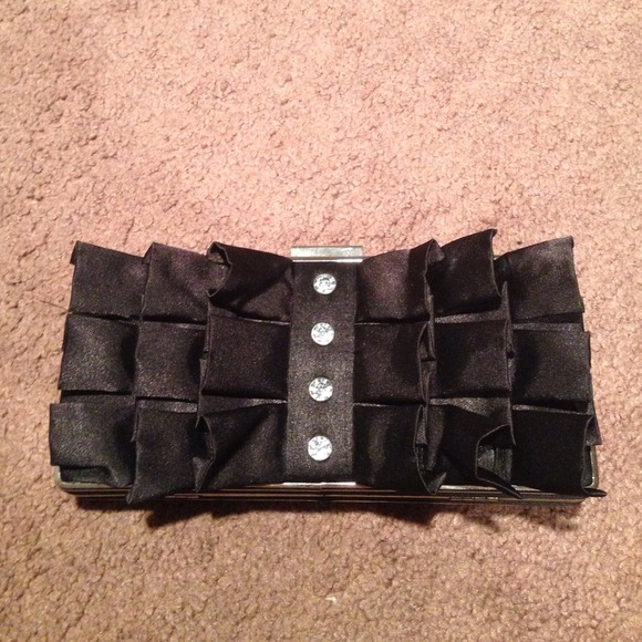 Black ruffle clutch