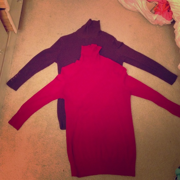 Express bundle of turtlenecks m
