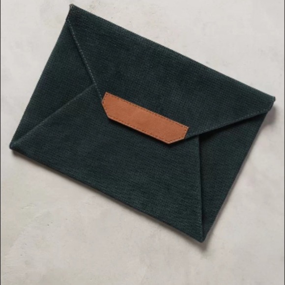 Anthropologie Handbags - NWT Anthropologie leather suede green clutch $78