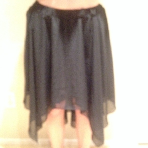 Black high low skirt