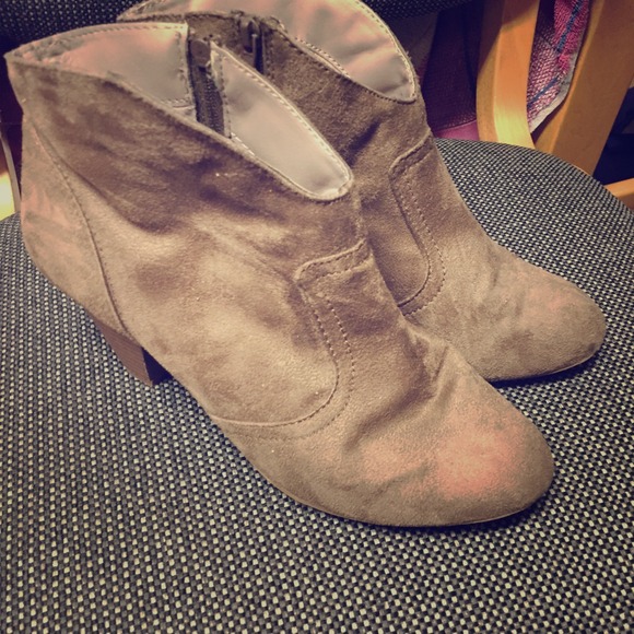 Short heel suede ankle booties