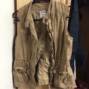 Khaki utility vest
