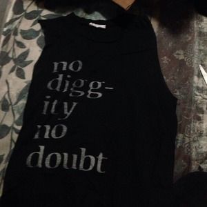 BOX ITEM # 11 NO DIGGITY NO DOUBT TOP