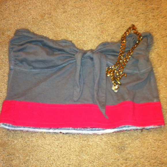 Juicy couture necklace and abercrombie bundle