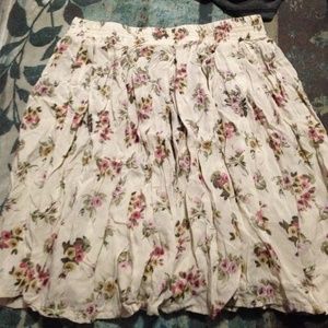BOX ITEM # 16 FLORAL SKIRT PAY THRO MERC