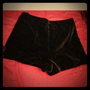 L.A.M.B. High waist velvet shorts. Size small/4.