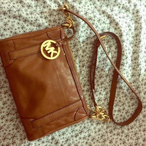 Michael kors gently used cross body.
