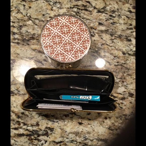 SOLD - Picture 2 of 3