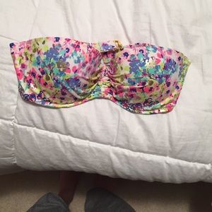32B  Victoria secret swimsuit top