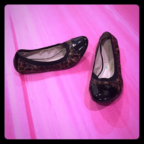 Adrienne vittadini flats worn a couple times