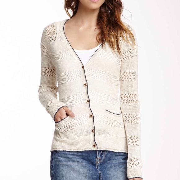 Lucky Brand Sweaters - 👒 Lucky Brand Carmine mix stitch cream cardigan