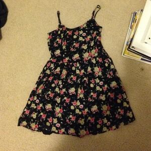 Small floral (black) dress