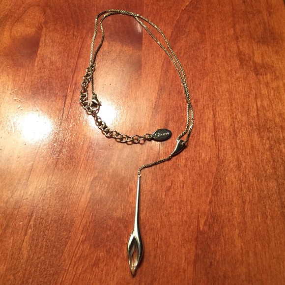 Guess necklace