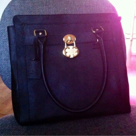 Weekend SALE!!! New Authentic Emma fox black bag