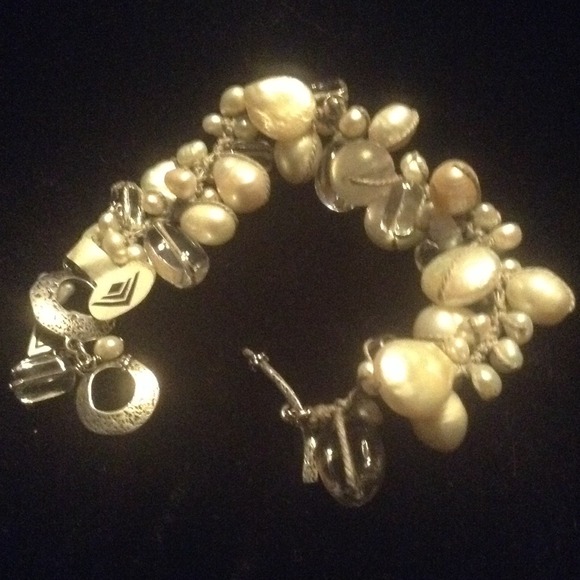 Silpada Pearl bracelet