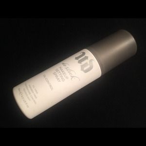 Urban decay de-slick setting spray