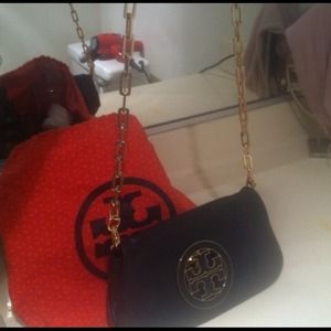 Gorgeous!!! Tory Bury Clutch... Authentic!! Rare!