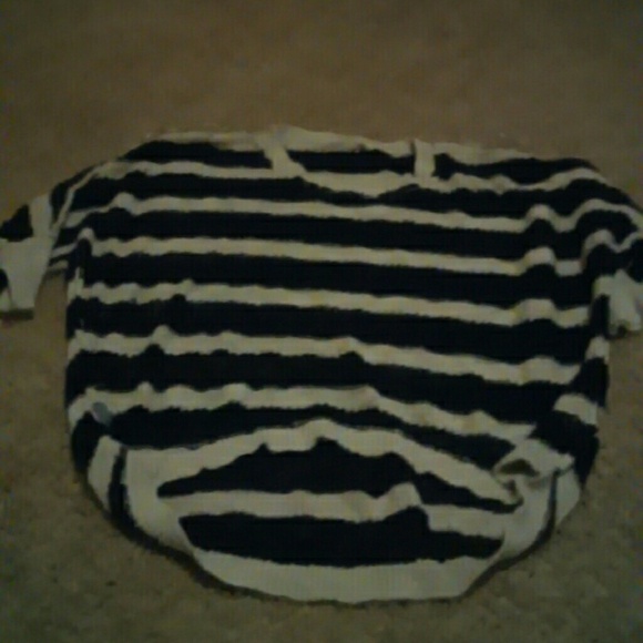 Tops - Picture 1 of 2