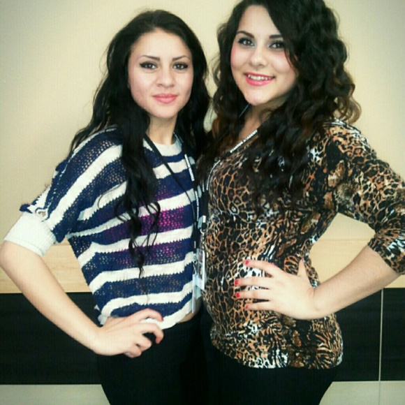 Tops - Picture 2 of 2