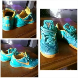 "kobe's 8 green glow"