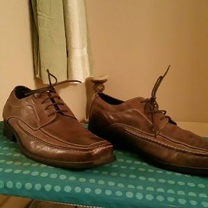 Men's shoes