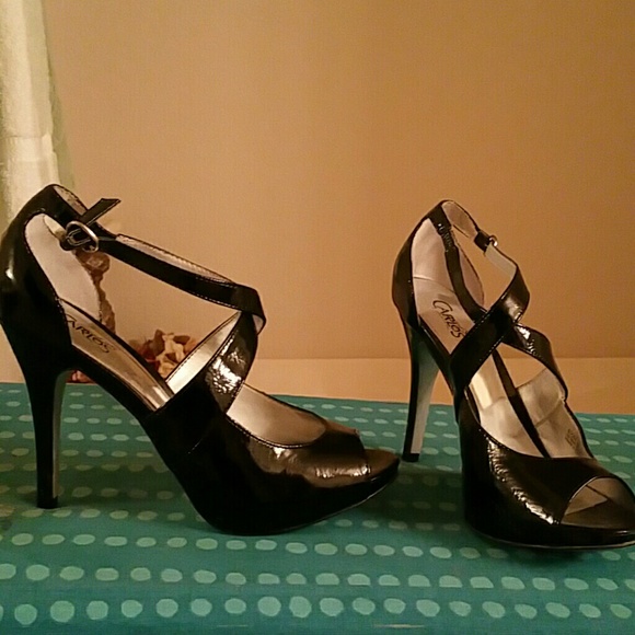Carlos Santa shoes