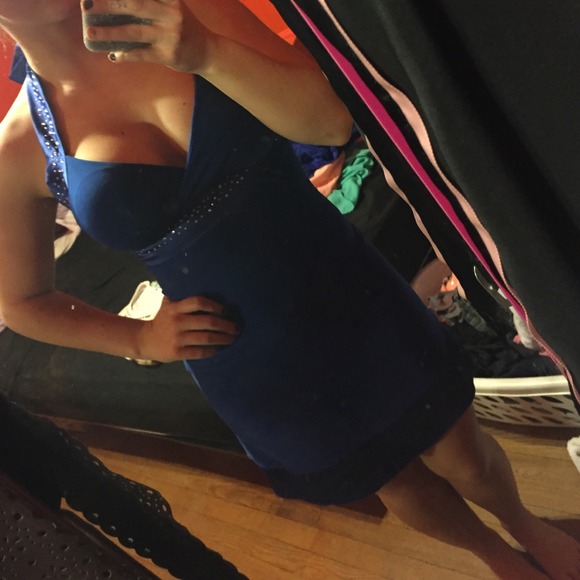 Elegant blue dress - Picture 1 of 3