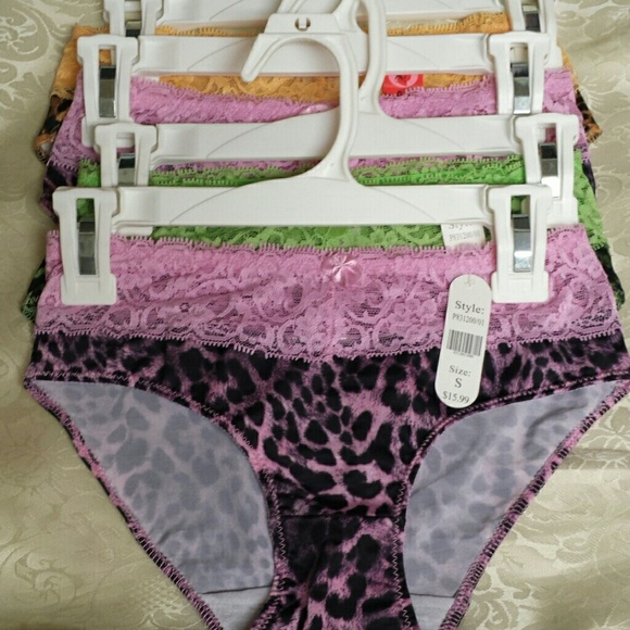 BUNDLE @amykjax SET OF 4 PANTIES & TEAL SHIRT